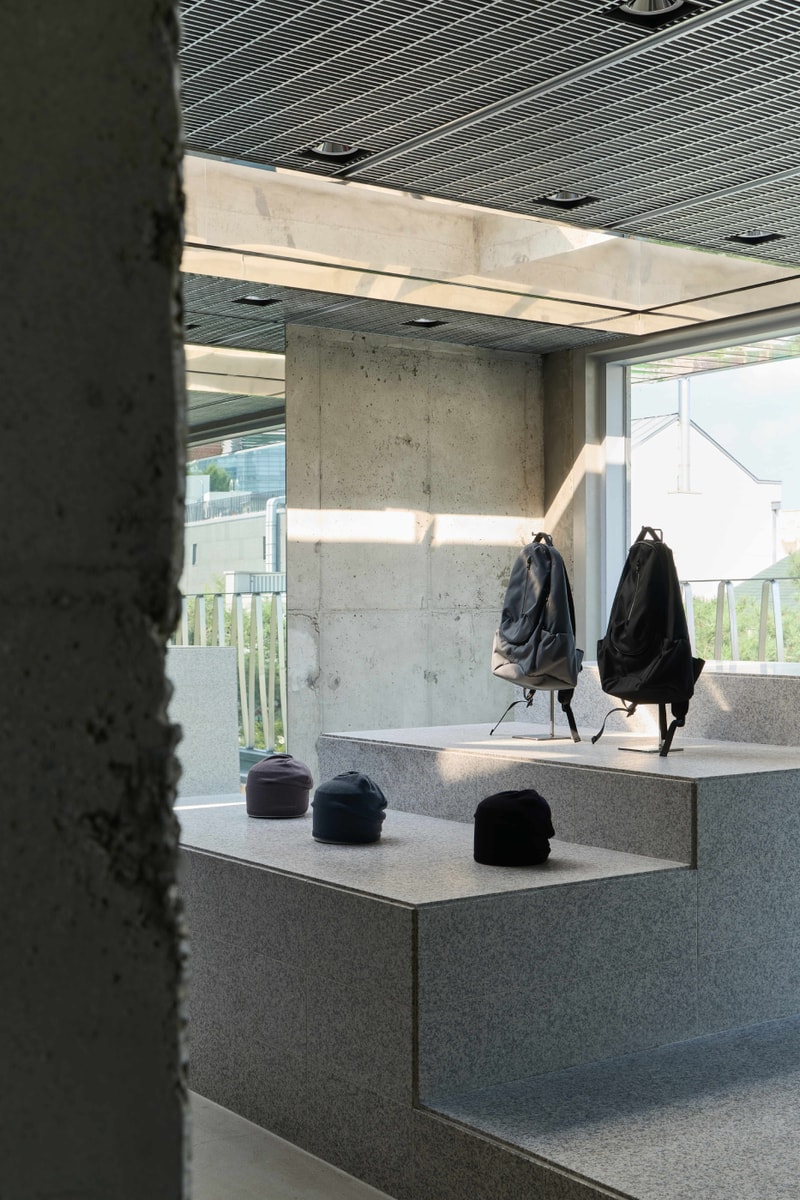 SAN SAN GEAR New Flagship Store Opening Hannam Seoul DAIKEI MILLS Interiors 