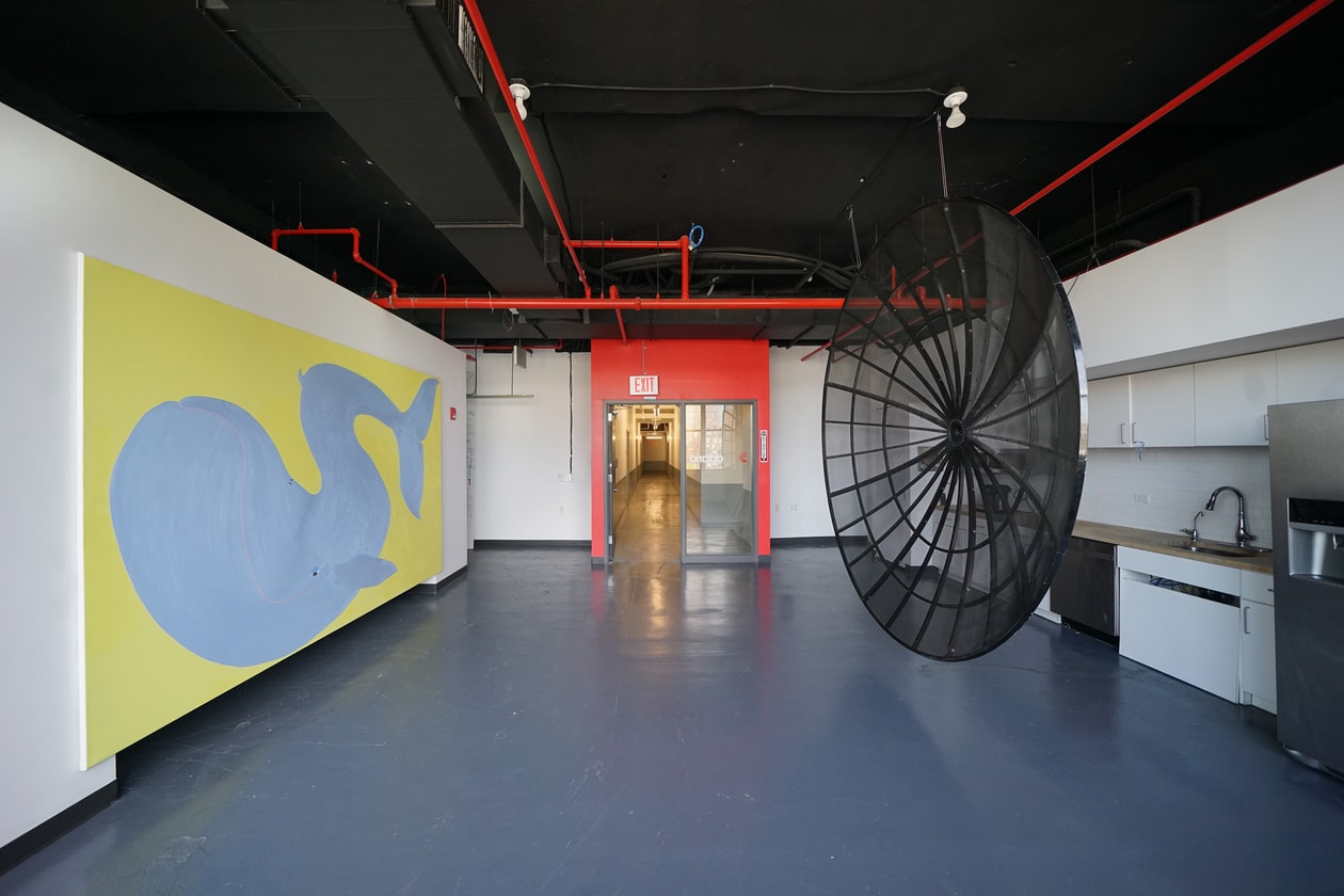Anne-Laure Lemaitre 큐레이터 State of Art HypeArt 스포트라이트 설치 전시 작품 조각 회화