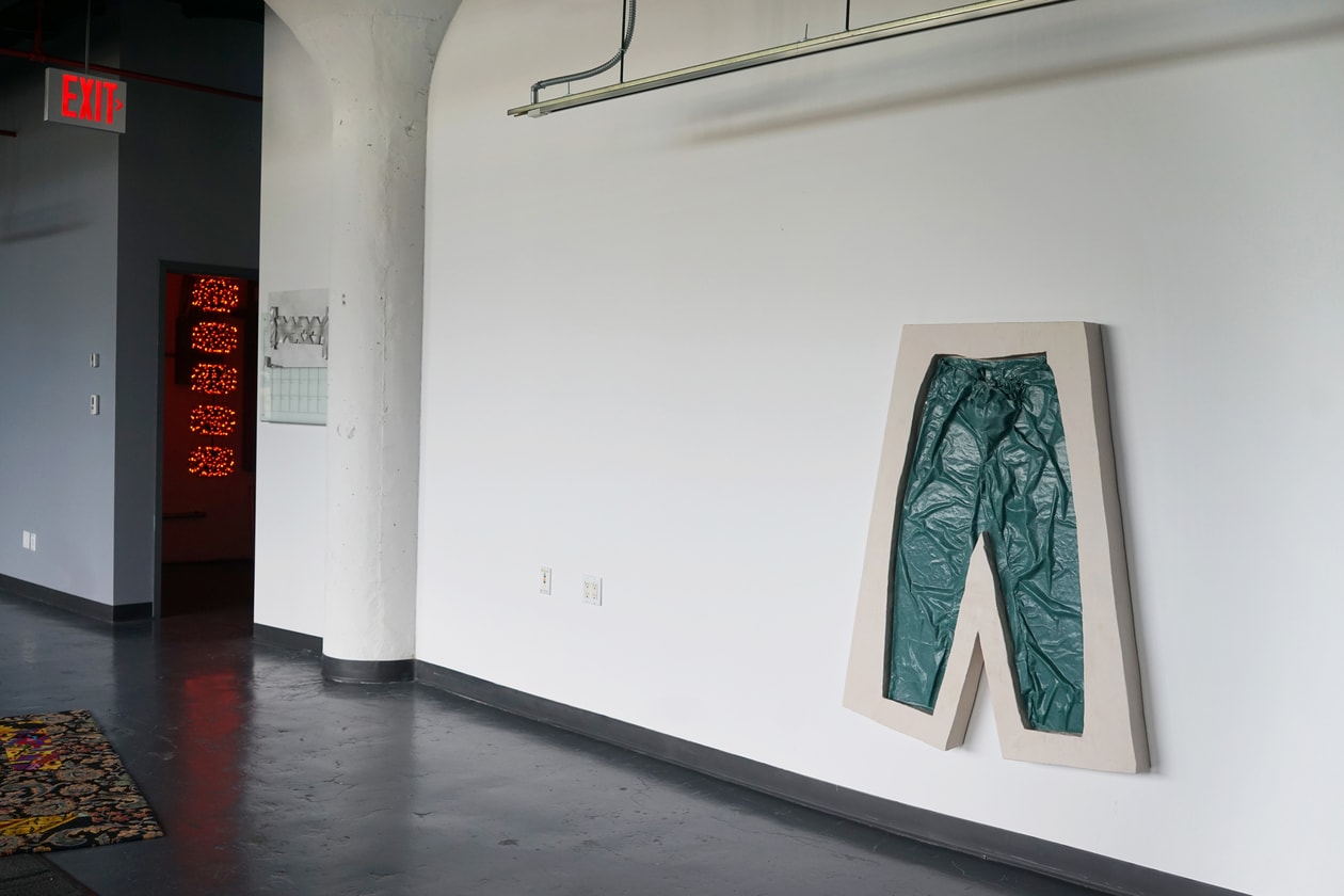 Anne-Laure Lemaitre 큐레이터 State of Art HypeArt 스포트라이트 설치 전시 작품 조각 회화