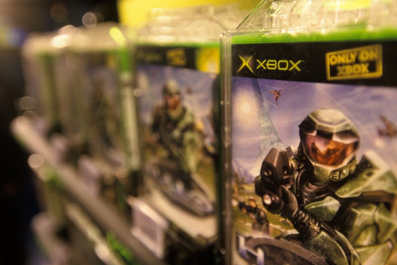Microsoft's New Xbox Disc-to-Digital Feature Converts Your Physical Game Collection Into Digital Licenses