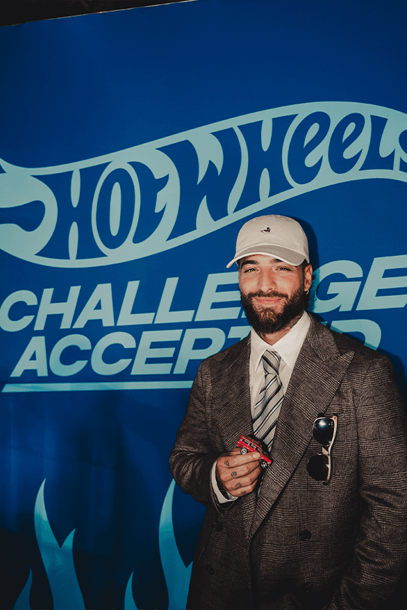 Maluma Hot Wheels ‘Challenge Accepted’ 캠페인 인터뷰, La Matrona 토요타 랜드크루저 FJ60