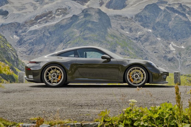 Porsche 911 GT3 Bergsport in Valleygreenmetallic with forged aluminum wheels on an Alpine road