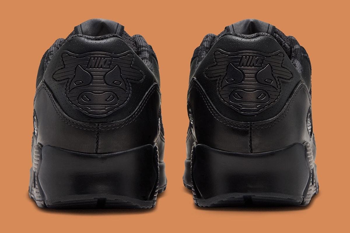 Heel view of the black Wagyu Nike Air Max 90