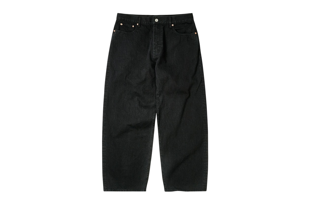 이번 주 놓치지 말아야 할 8가지 드롭: A.PRESSE, Supreme, Palace Skateboards, Levi’s, Barbour, Maison Margiela, VERDY, Mercedes-Benz, Saturdays NYC, Dickies, Ageless Galaxy, Lee, Nigel Cabourn의 위클리 드롭
