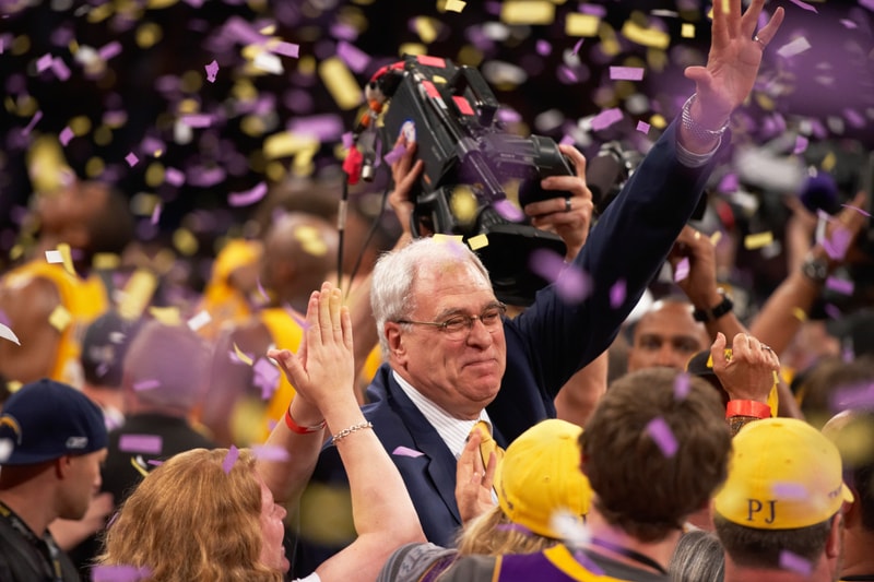 Phil Jackson honored by Los Angeles Lakers statue outside Crypto.com Arena