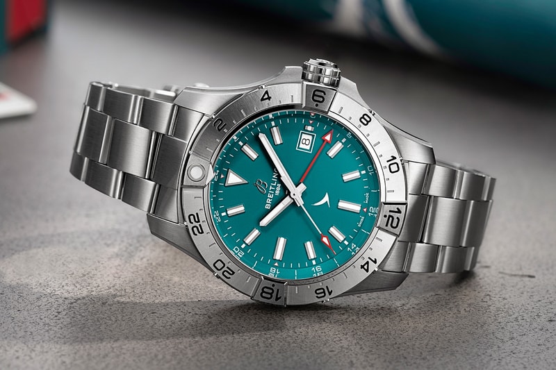 Breitling Avenger Automatic GMT 44 Cathay Pacific 80th Anniversary Edition Collaboration Release Info
