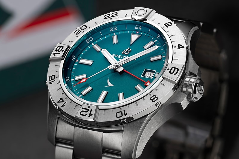 Breitling Avenger Automatic GMT 44 Cathay Pacific 80th Anniversary Edition Collaboration Release Info