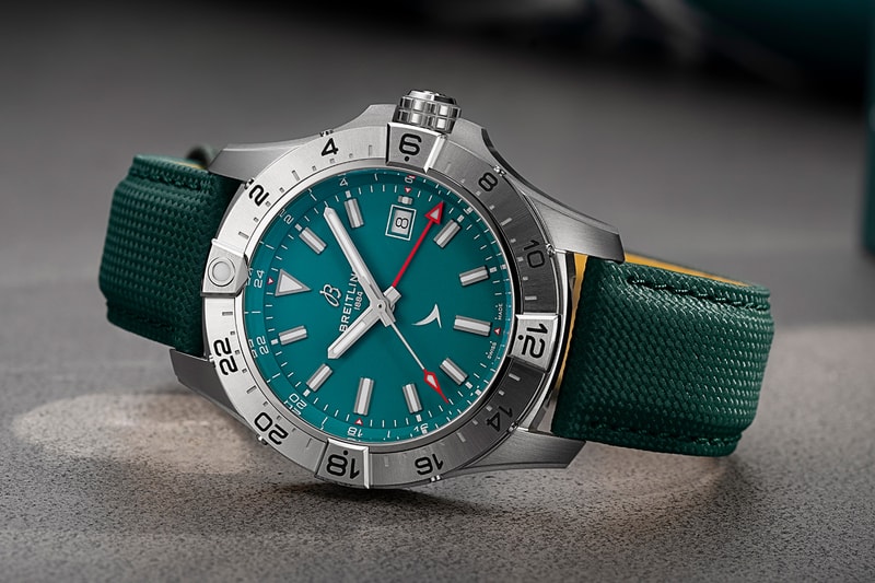 Breitling Avenger Automatic GMT 44 Cathay Pacific 80th Anniversary Edition Collaboration Release Info