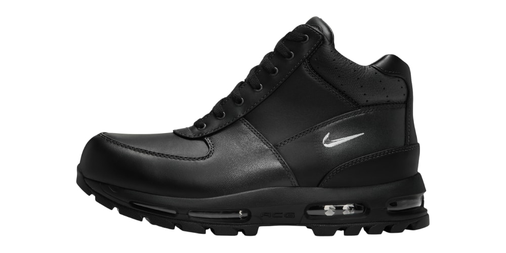The Nike Air Max Goadome "Black/Volt" Blacks Out Everything but a Single ACG Badge