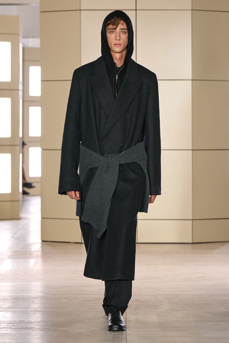 COS Blends Corporate Modernism and 1920s Decadence for FW26 new york fashion week