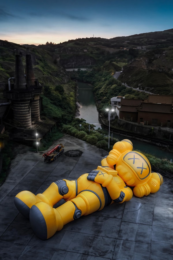 KAWS HOLIDAY HANGZHOU Announcement Opening Info