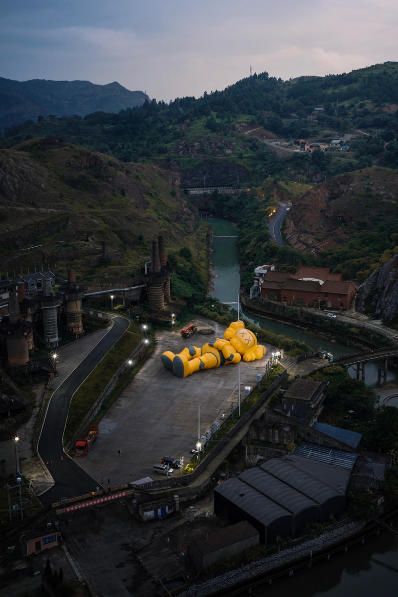 KAWS HOLIDAY HANGZHOU Announcement Opening Info