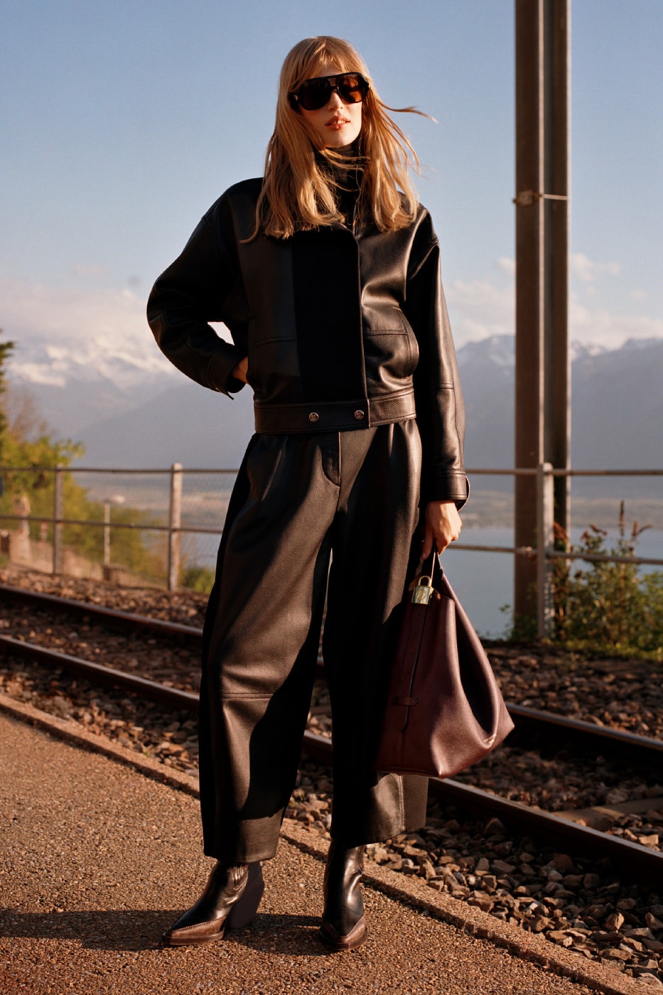 Louis Vuitton Women’s Fall/Winter 2026 Flight Mode Collection Campaign Release Info 