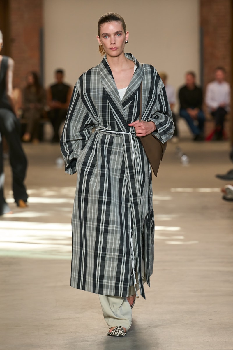 Calvin Klein Spring 2027 Collection Runway Show Veronica Leoni New York Fashion Week 