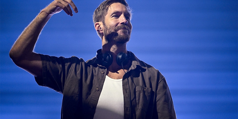 Calvin Harris sets Guinness World Record for largest DJ set with 1.6 million-person crowd in São Paulo; 'Only in Brazil!!!' he says