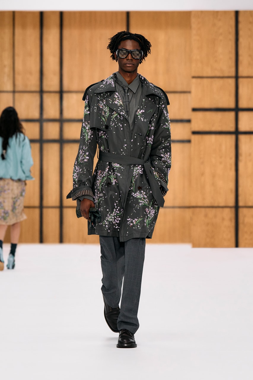 Burberry SS27 Runway Show Features Central Cee