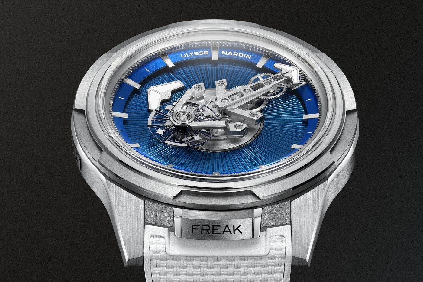 Ulysse Nardin FREAK [ONE BLUE ENAMEL] FREAK [ONE GUILLOCHE] Release Info Ref. 2403-500LE-4A-GUI/3A Ref. 2403-500LE-3AE-BLUE/3A