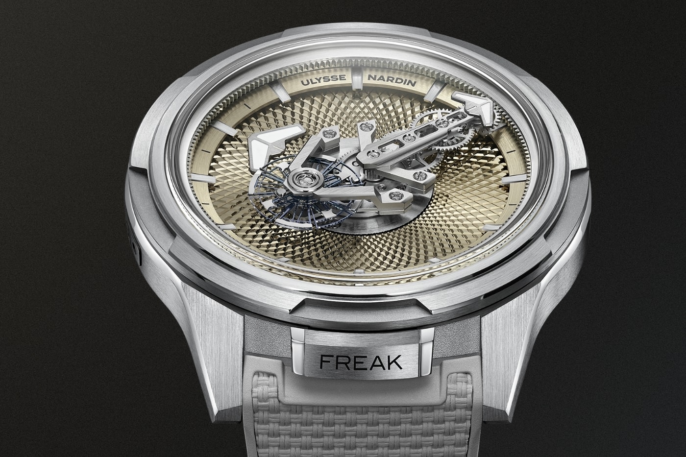 Ulysse Nardin FREAK [ONE BLUE ENAMEL] FREAK [ONE GUILLOCHE] Release Info Ref. 2403-500LE-4A-GUI/3A Ref. 2403-500LE-3AE-BLUE/3A