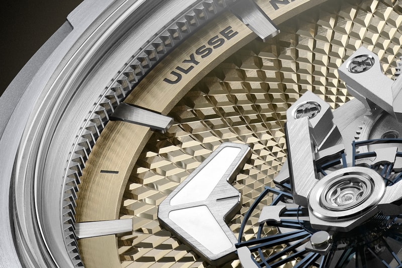 Ulysse Nardin FREAK [ONE BLUE ENAMEL] FREAK [ONE GUILLOCHE] Release Info Ref. 2403-500LE-4A-GUI/3A Ref. 2403-500LE-3AE-BLUE/3A