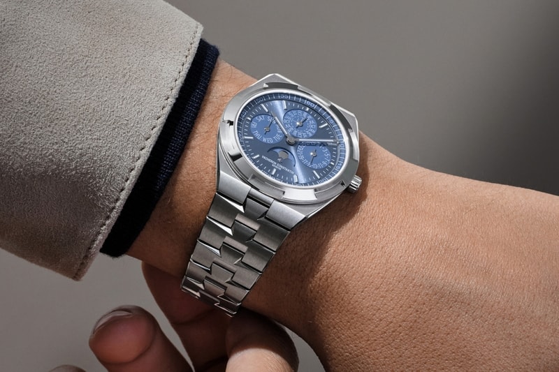 Vacheron Constantin Overseas Perpetual Calendar Ultra-Thin Azure Dial Limited Edition 4300V/220G-H119 Release Info