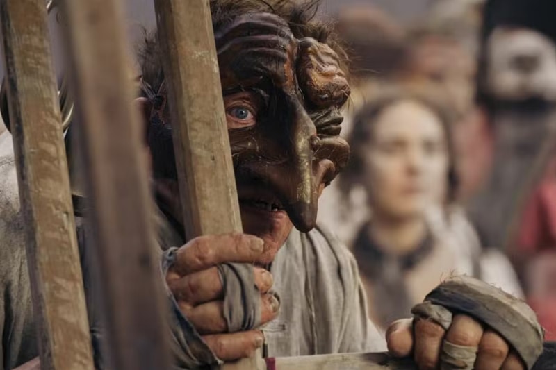 Netflix Jean-François Richet 'The Hunchback, Soul of Paris' Film First Look Images Release Info Vincent Cassel Benjamin Voisin Daphné Patakia Karim Leklou