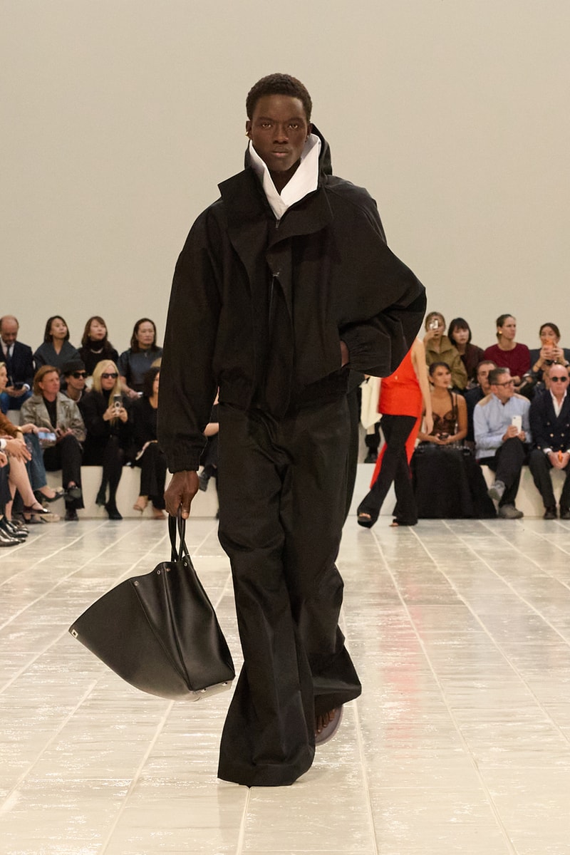 Balenciaga SS27 Runway Show Paris Fashion Week