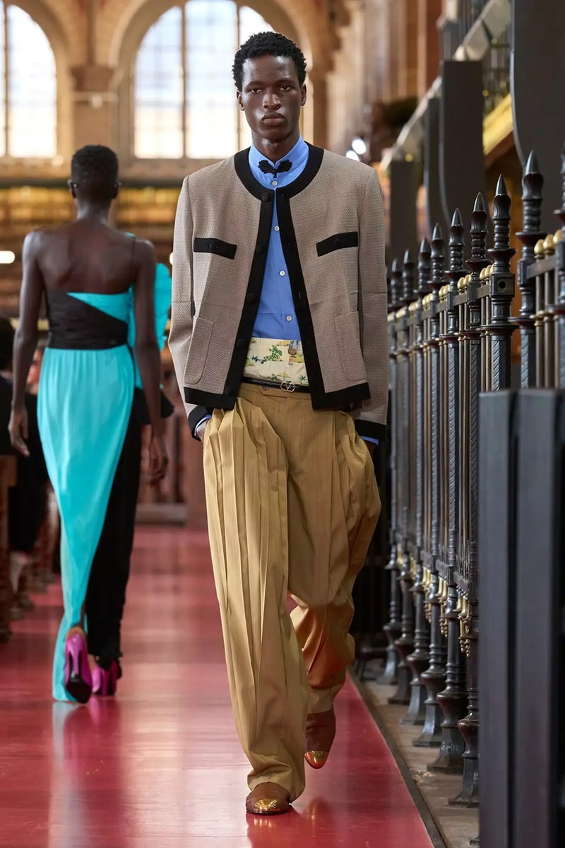 Valentino SS27 Runway Show Paris Fashion Week