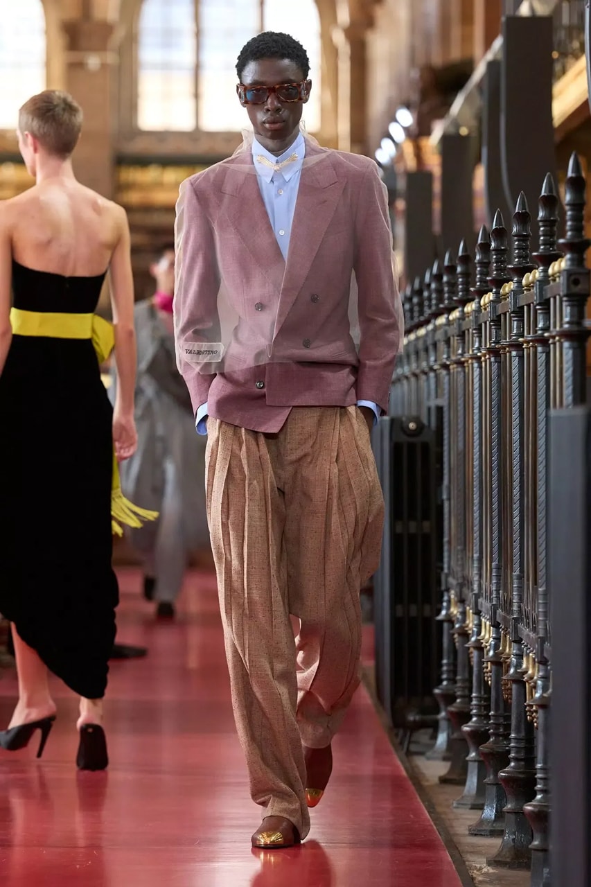Valentino SS27 Runway Show Paris Fashion Week