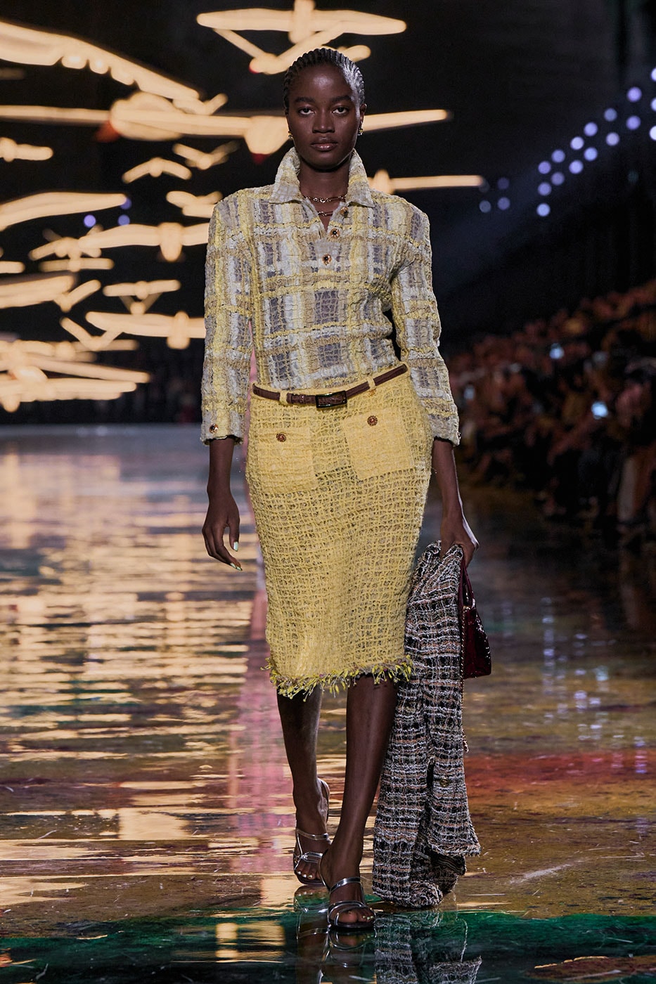 Matthieu Blazy Reimagines the Layered Legacies of Gabrielle Chanel for SS27 Nicole Kidman, Ayo Edebiri, Pedro Pascal, Kristen Wiig, Dua Lipa, and Alexa Demie britney spears gimme more flock of birds migration