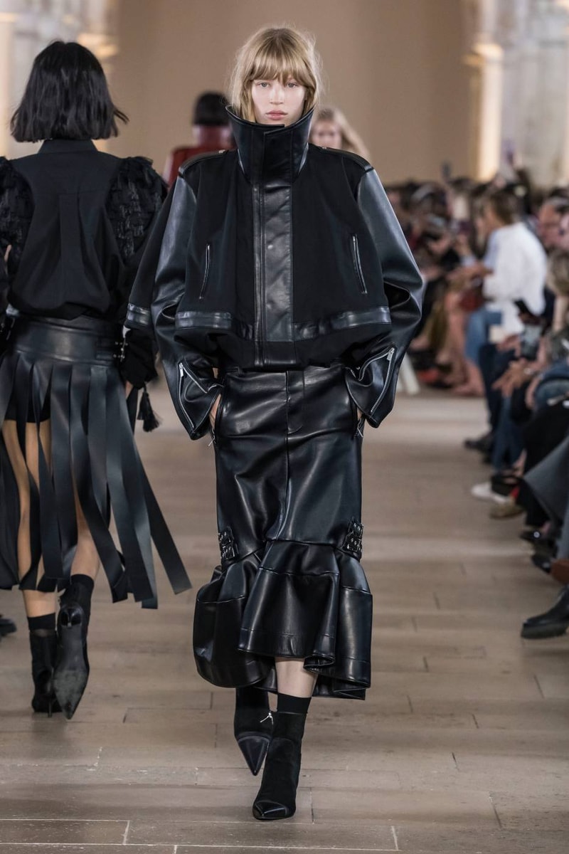 sacai Chitose Abe Spring/Summer 2027 Womenswear Collection Runway Paris Fashion Week 
