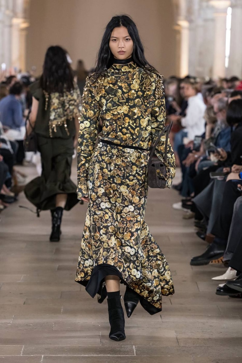 sacai Chitose Abe Spring/Summer 2027 Womenswear Collection Runway Paris Fashion Week 
