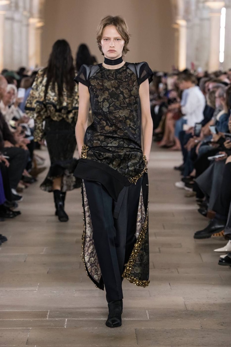 sacai Chitose Abe Spring/Summer 2027 Womenswear Collection Runway Paris Fashion Week 
