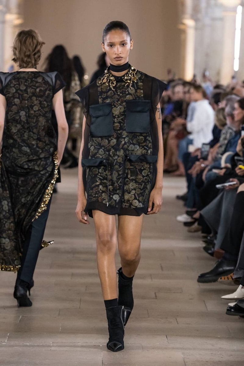 sacai Chitose Abe Spring/Summer 2027 Womenswear Collection Runway Paris Fashion Week 