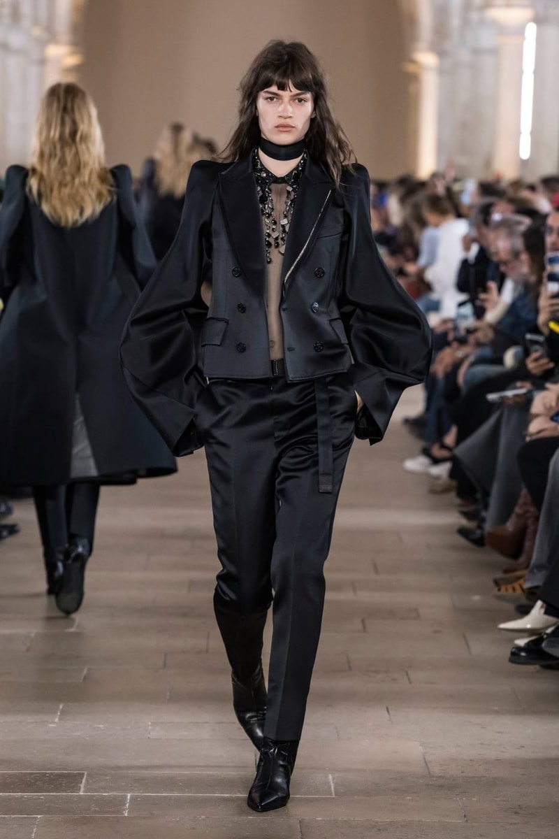 sacai Chitose Abe Spring/Summer 2027 Womenswear Collection Runway Paris Fashion Week 