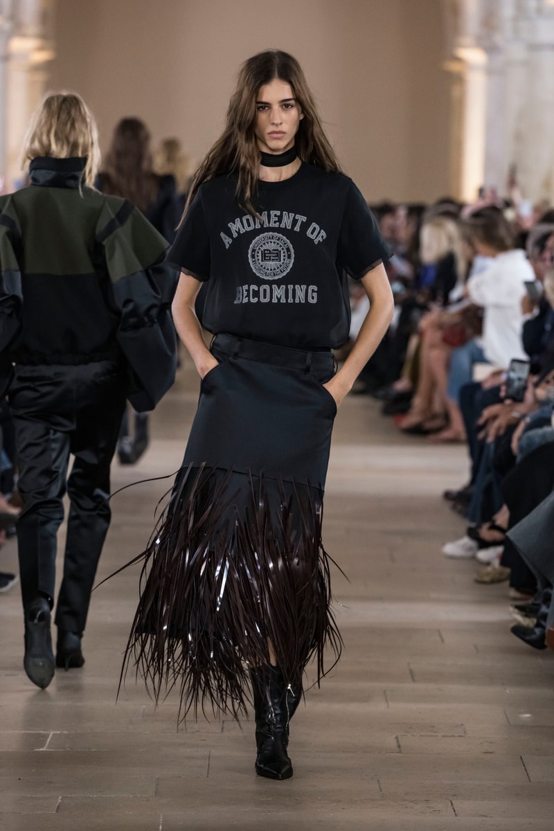 sacai Chitose Abe Spring/Summer 2027 Womenswear Collection Runway Paris Fashion Week 