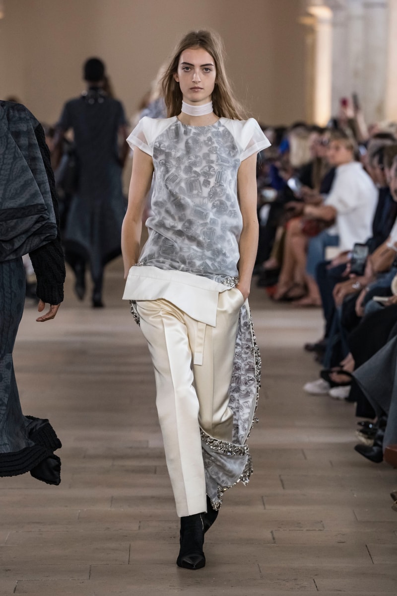 sacai Chitose Abe Spring/Summer 2027 Womenswear Collection Runway Paris Fashion Week 
