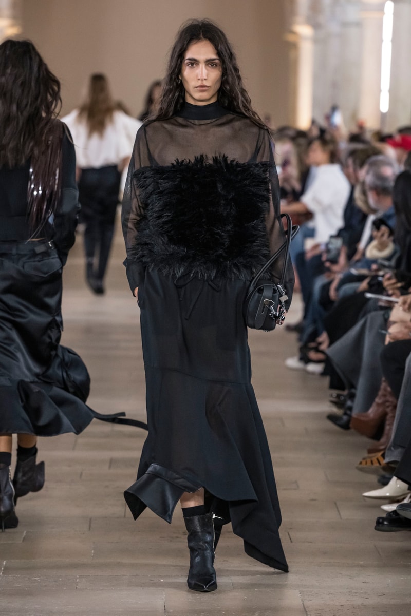 sacai Chitose Abe Spring/Summer 2027 Womenswear Collection Runway Paris Fashion Week 