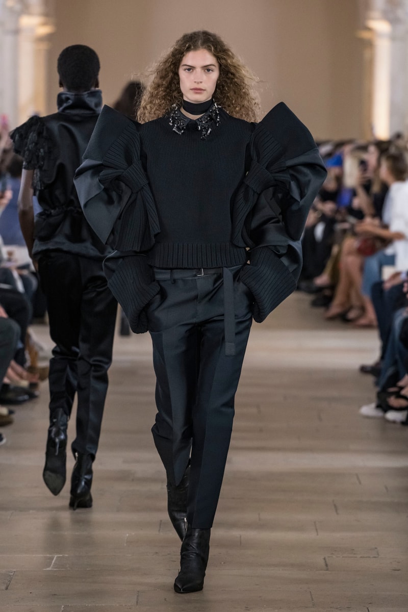 sacai Chitose Abe Spring/Summer 2027 Womenswear Collection Runway Paris Fashion Week 