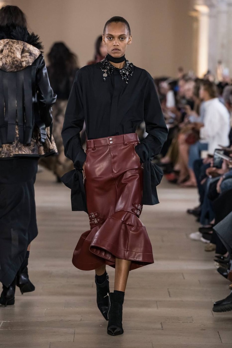sacai Chitose Abe Spring/Summer 2027 Womenswear Collection Runway Paris Fashion Week 