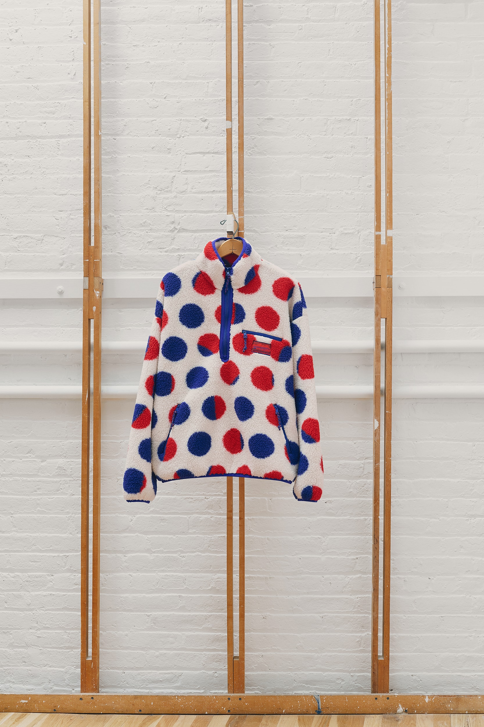 Gap x Whitney Museum x Roy Lichtenstein 'Like New' Collection Release Art Artworks Exhibitions