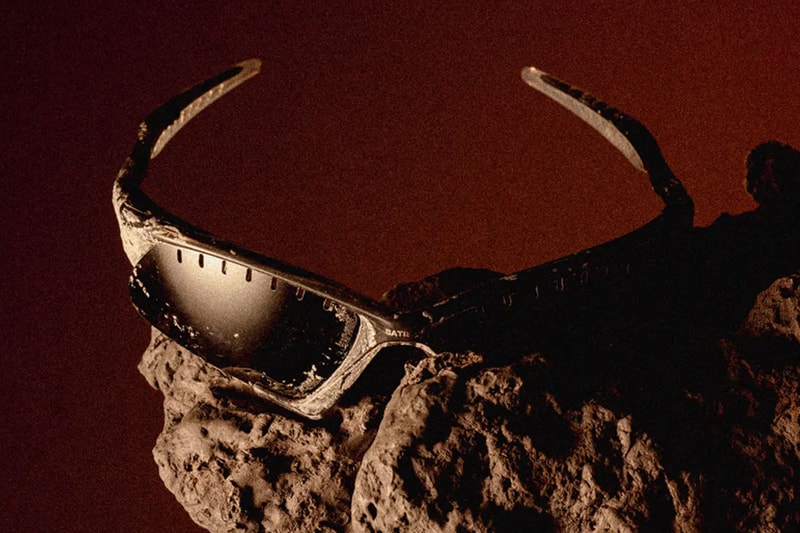 SATISFY Oakley "Equipment for Our World" Chapter VIII Collection 2001 Scar silhouette accessories sunglasses prizm