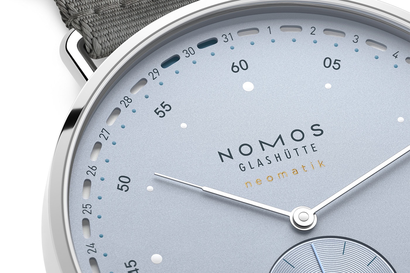 NOMOS Metro Date Power Reserve & Metro neomatik 41 Ice Blue Release Info Mark Braun