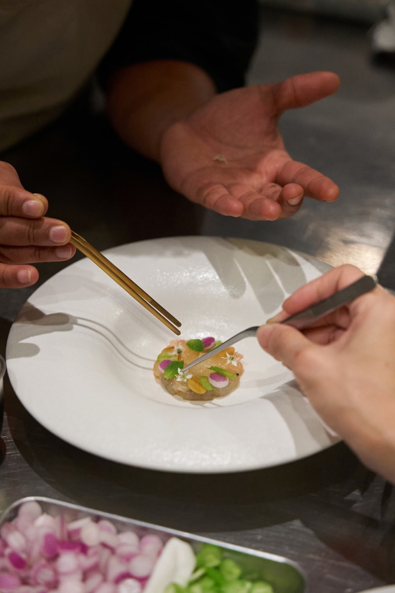  Andō x Wana Yook Collaboration Menu Event Michelin Star Chef Agustin Ferrando Balbi Chalee Kader Hong Kong Bangkok Thailand Info 