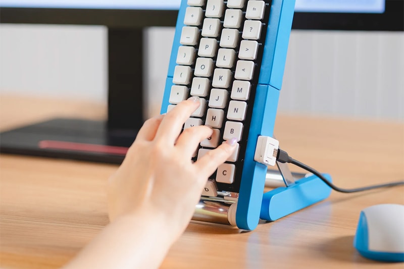 Google Japans New Gboard Conveyor Belt Keyboard Is a Wild One-Handed Typing Concept