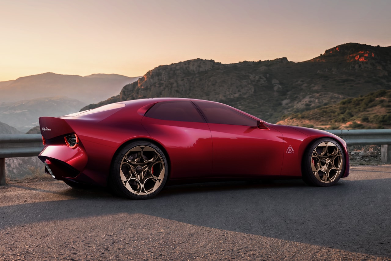 Alfa Romeo Cuorerosso Concept at Paris Motor Show 33 Stradale Red Heart Gold Concept