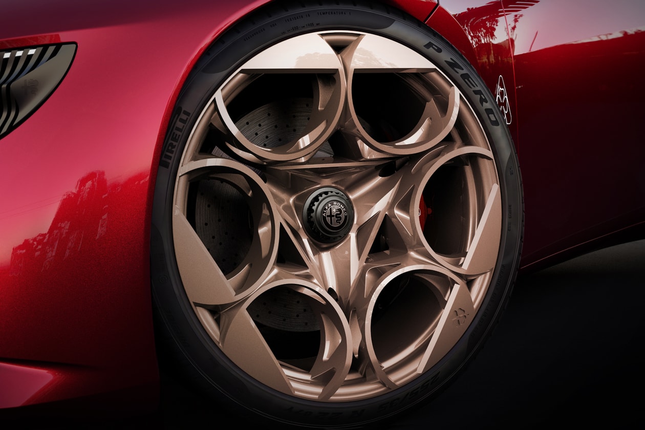 Alfa Romeo Cuorerosso Concept at Paris Motor Show 33 Stradale Red Heart Gold Concept