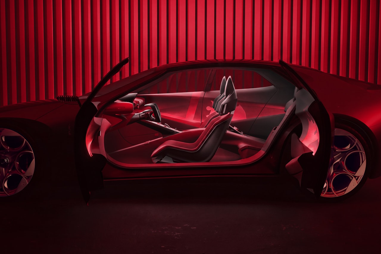 Alfa Romeo Cuorerosso Concept at Paris Motor Show 33 Stradale Red Heart Gold Concept