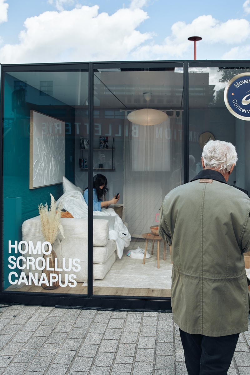 asics pop up paris homo scrollus canapus diorama human species movement mind mental health la villette installation doom scrolling screens 