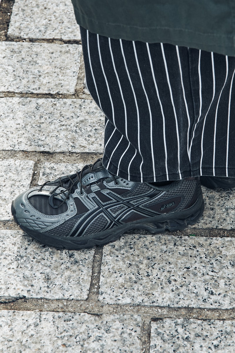 asics pop up paris homo scrollus canapus diorama human species movement mind mental health la villette installation doom scrolling screens 