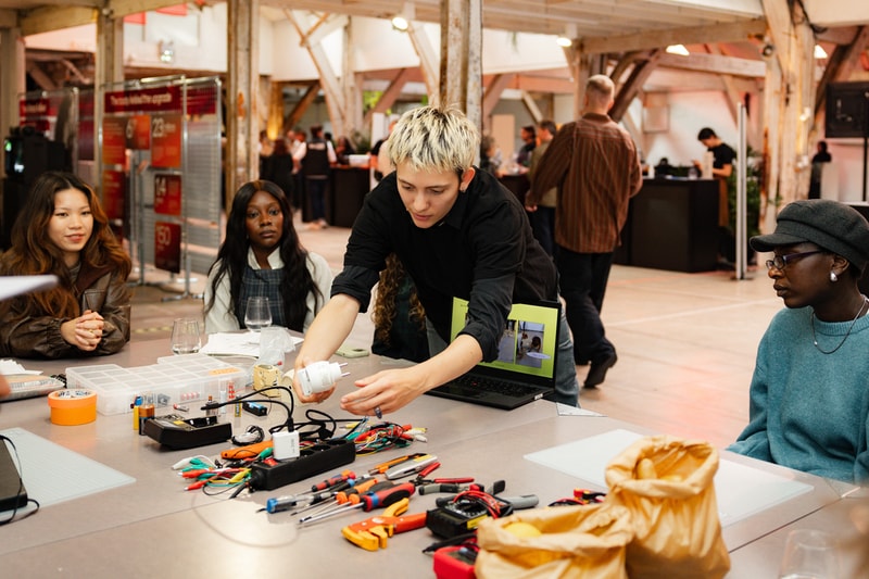 back market slow tech summit paris event smartphones refurbished tech marketplace second hand environment raw materials workshops ube boobey lecronachedidave exhibition